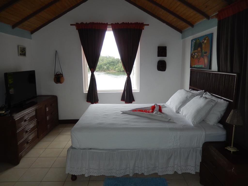Moon San Villa At The Blue Lagoon Port Antonio Bagian luar foto