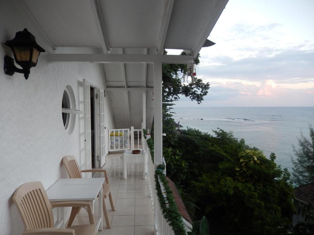 Moon San Villa At The Blue Lagoon Port Antonio Bagian luar foto